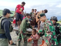 Aksi Teror KST, Tim Gabungan TNI Polri Evakuasi 33 Masyarakat Paro Nduga Ke Tempat Yang Aman