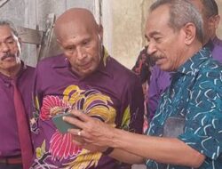 Hadiri Ibadah Pemasangan Atap Gereja GKI Martin Luther Sentani, BTM : Jemaat Harus Memberikan Yang Yerbaik Untuk Tuhan