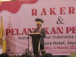 Pelantikan dan Rakerda IAI Pengurus Daerah Papua, apt. Noffendri Roestam : Tingkatkan Profesionalisme Apoteker