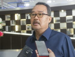 Ketua Fraksi Golkar DPR Papua Apresiasi Plh Gubernur Ridwan Rumasukun