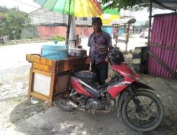 Dani Keroman, Penjual Pentolan Keliling Untuk Melanjutkan Kuliah