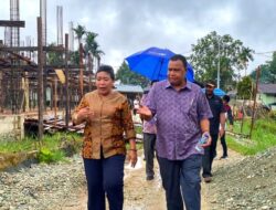Jemaat GKI Imanuel Maniani Ambaidiru Gelar Makan Sumbang