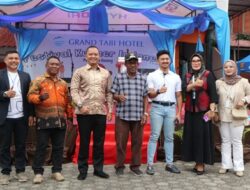 Buka Festival Kuliner Grand Tabi, Frans Pekey Tegaskan Papeda Harus Tetap Ada