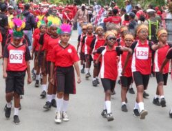 Diikuti Ribuan Peserta, Frans Pekey Sebut Ini Sejarah Gerak Jalan di Kota Jayapura