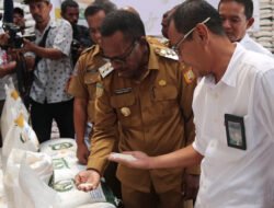 Perum Bulog Siapkan 110 Ton Beras Untuk Kota Jayapura