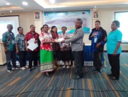 Bimtek Hari Keempat, Kelompok Guru Di Ajarkan Membuat Program Materi Dan Presentase RPP*