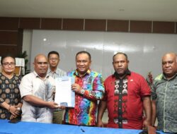 Soleman Jambormias : YPK di Tanah Papua Hanya Satu, Ketuanya Joni Betaubun