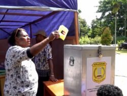 Hadiri Pemilihan Kepala Kampung Waena, Ini Harapan Penjabat Walikota Jayapura
