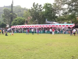 Reses di Kompleks Perumahan Cigombong, Warga Haturkan Terima Kasih Kepada Joni Betaubun