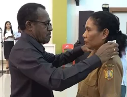 Yunike Rollo Resmi Jabat Kepala Kampung Koya Tengah