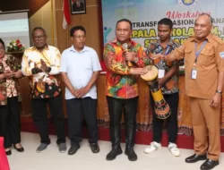 Ketua BP YPK Joni Betaubun Tutup Workshop transpormasional Manajemen Kepala Sekolah di Papua Selatan