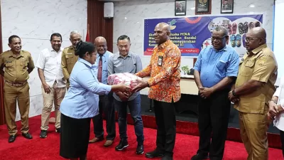 Pemkot Apresiasi Pembuatan Sendal Hotel Binaan Balai Besar Kemensos RI di Jayapura