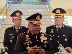 Mathius Fakhiri : Kalau Dipercayakan Masyarakat Papua Saya Siap