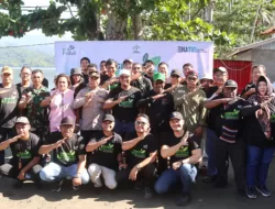 Pemkot Apresiasi Aksi Grebek Sampah Oleh Rumah Bakau Jayapura dan PLN