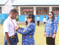 SMKS YPK Diaspora Kotaraja Gelar Upacara Bendera dan MPLS