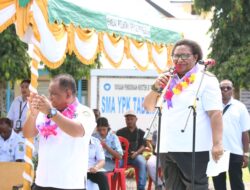 Hadiri Apel Akbar, Pj Gubernur Ribka Haluk Janji Bangun RKB SD YPK Sion Nabire Yang Terbakar