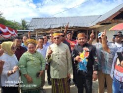 Dipakaikan Baju Adat, Dibelakang  BTM ada Kekuatan Besar Orang Sulawesi Selatan