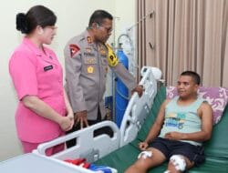 Kapolda Papua Jenguk Kapolres Mamberamo Tengah Saat Lakukan Pengamanan Pilkada 2024