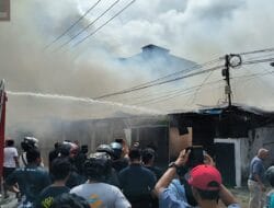 Polisi Selidiki Penyebab Kebakaran Deretan Ruko Samping Mall Diana Timika