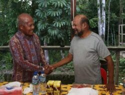 Yan Piter Yarangga ; Constant Karma ke Biak Bertemu Adat Sangat Tepat