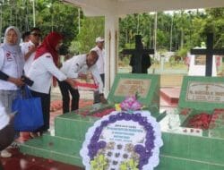 Ziarah ke Makam Pahlawan Nasional Marthen Indey, Keluarga Doakan Ikhtiar BTM