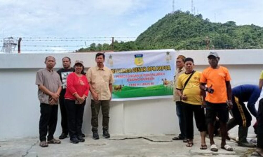 Kebersamaan dan Kepedulian Warnai Perayaan Idul Adha di DPR Papua