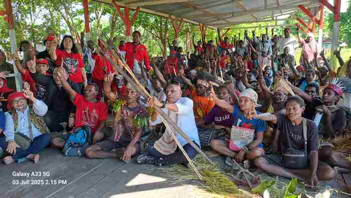 BTM Safari Politik di Pantai Barat Sarmi, Janji Bangun Jalan, Internet Gratis, dan Dorong Pemekaran Daerah