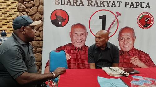 Mantan Anggota DPRD Kota Jayapura Berty Rumbiak Nyatakan Dukungan Penuh ke Paslon 01 BTM–Constant Karma