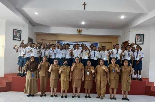 SMA Gabungan Jayapura Gelar MPLS 2025: Membangun Generasi RAMAH Menuju Masa Depan yang Berkarakter