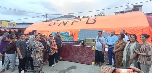 Tangis Warga Dok V Belum Usai, DPR Papua Hadir Bawa Bantuan