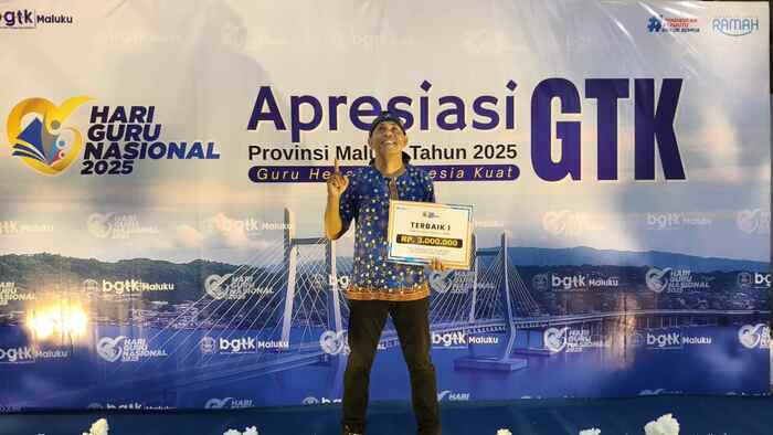 Guru SMAN 4 Maluku Tengah, Yosep Tetelepta, Raih Juara 1 Guru Transformasi, Wakili Maluku ke Tingkat Nasional
