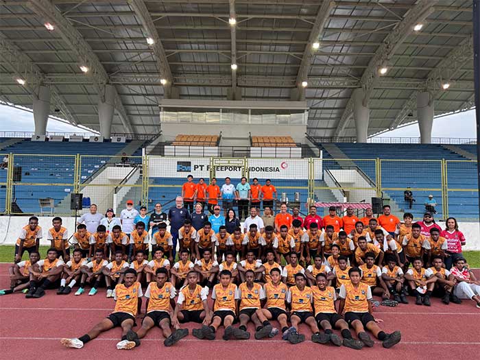 Freeport Dorong Transformasi Sepak Bola Papua Lewat Coaching Course Bertaraf Internasional
