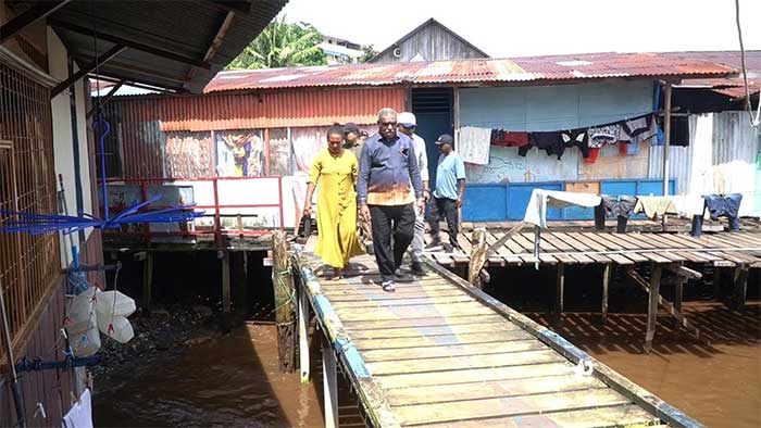 Abisai Rollo Tinjau Jalan Jeramba Dok IV, Proyek Perbaikan Disiapkan Bertahap