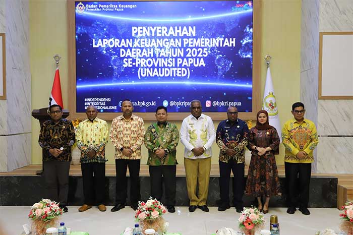 Pemkot Jayapura Serahkan LKPD 2025 ke BPK, Target Pertahankan Opini WTP