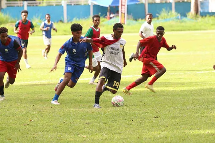 Seleksi Ketat Papua Raya U-17, Thomas Madjar Siapkan Skuad Terbaik ke Soekarno Cup 2026