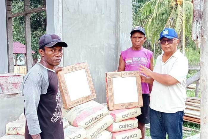 Reses ke Kampung Wabo, Joko Didik Serap Aspirasi Warga dan Bantu Pembangunan Gereja
