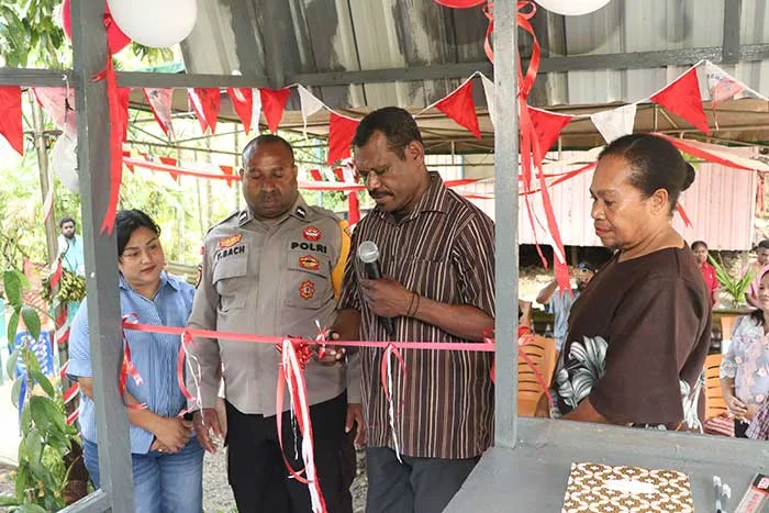 Pos Siskamling Diresmikan, Warga RW 02 Yabansai Diminta Perkuat Keamanan Lingkungan