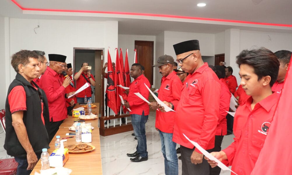 PAC PDI Perjuangan Se- Kota Jayapura Resmi Dikukuhkan, BTM Minta Kader Turun ke Rakyat