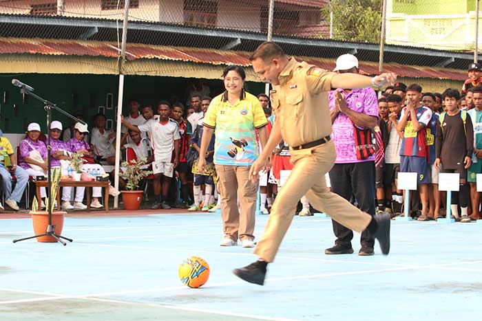 Buka Futsl Pandora Cup 2026, Kadis Pendidikan Kota Jayapura Ingatkan Pelajar Jauhi Miras dan Ganja