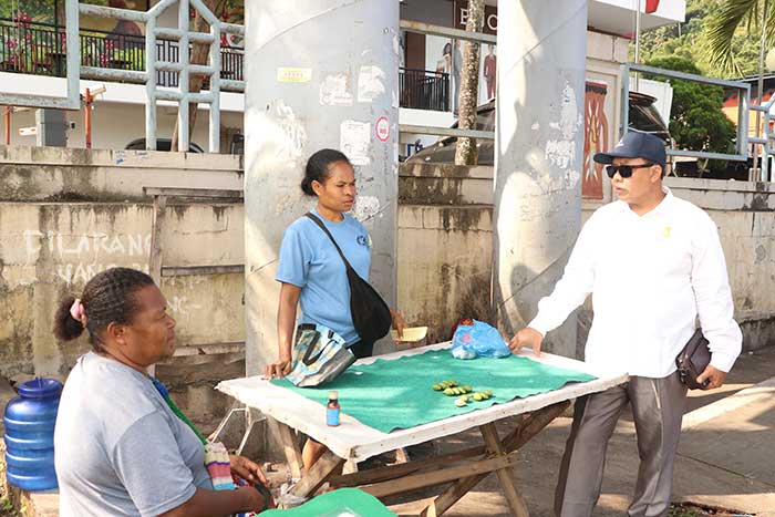 Imam Khoiri Dampingi Sosialisasi Perda PKL, Mama-Mama Papua Harap Bantuan Pemkot Jayapura
